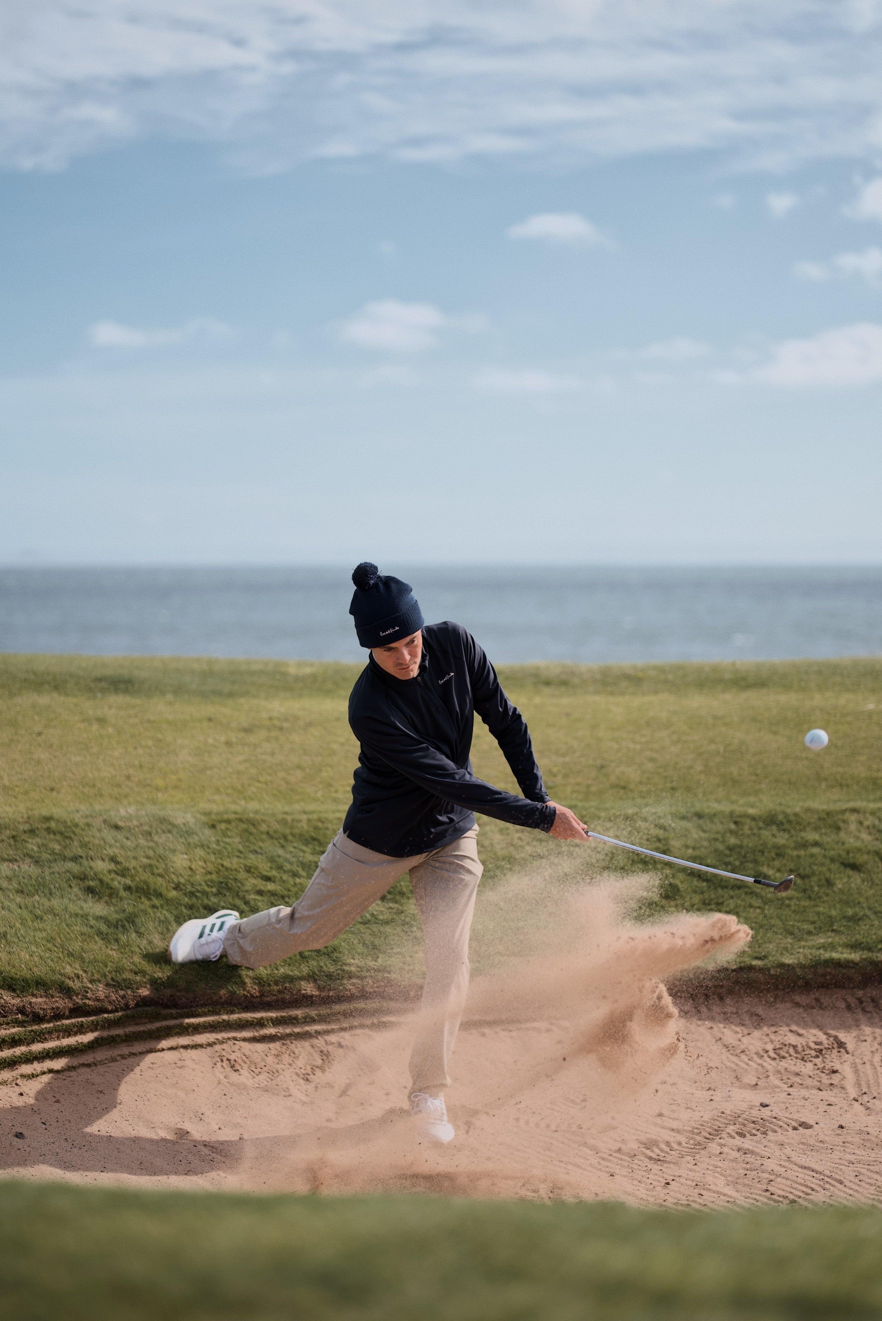 Lightweight golf pants