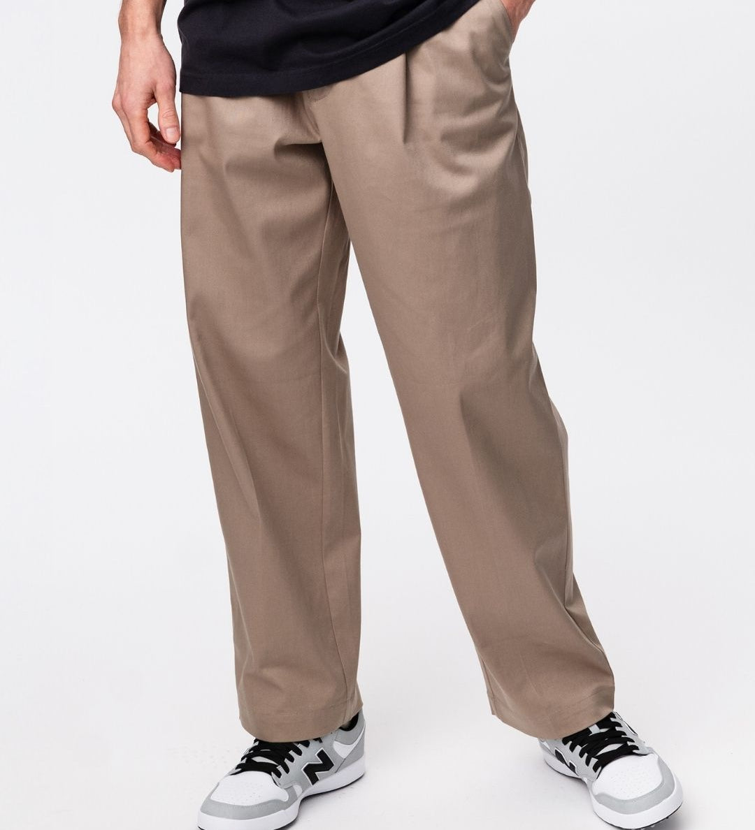 LocalRulePleatedTrouserBeige7.jpg