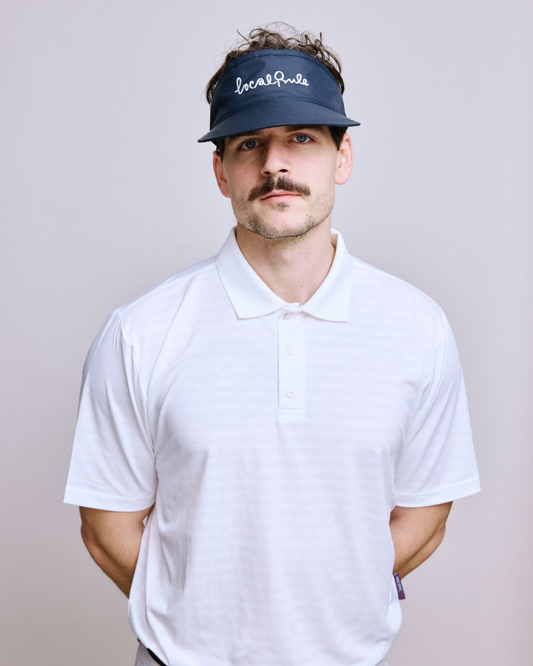 LocalRule_TechPolo_White_2024_halvkropp.jpg